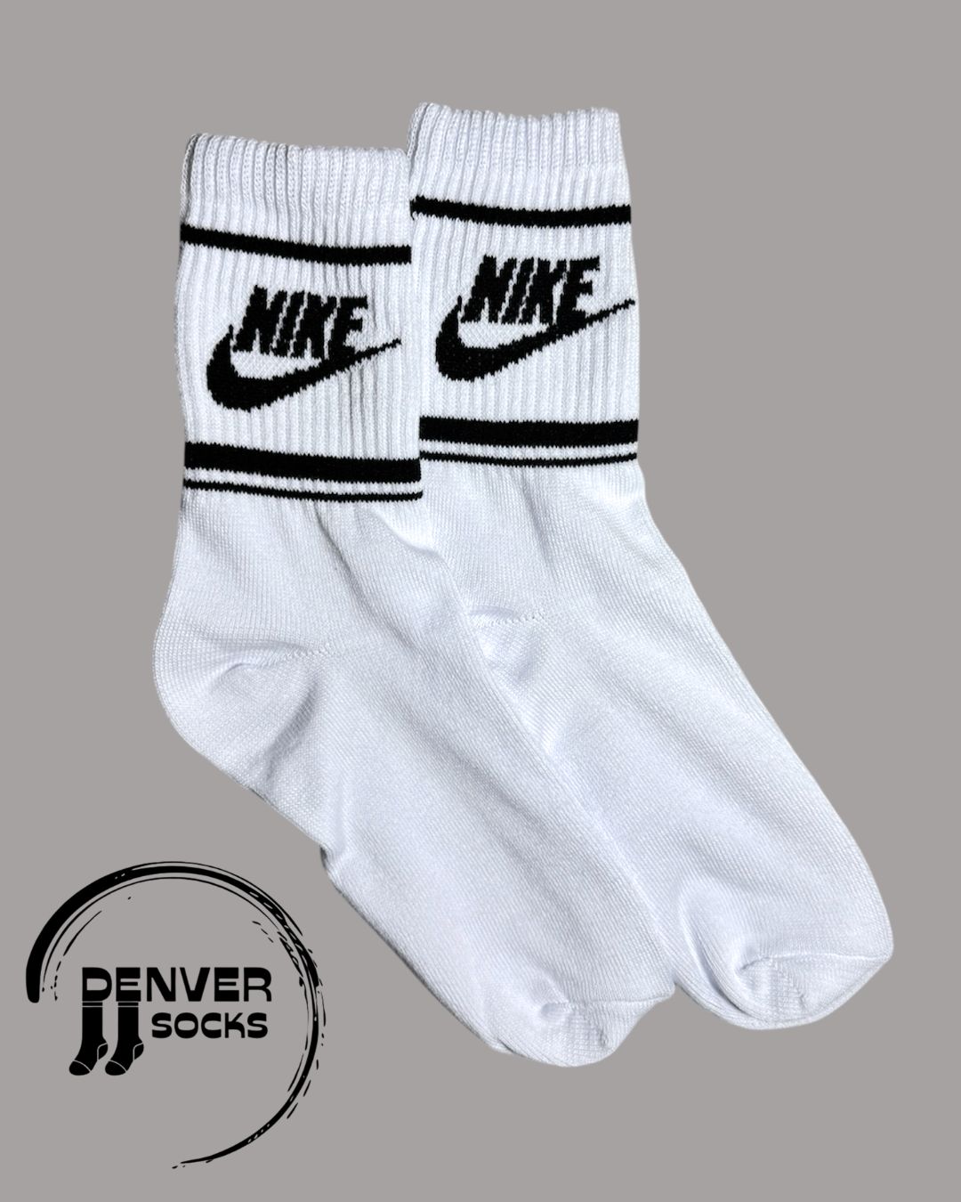 NIKE LINEA NEGRA - BLANCA