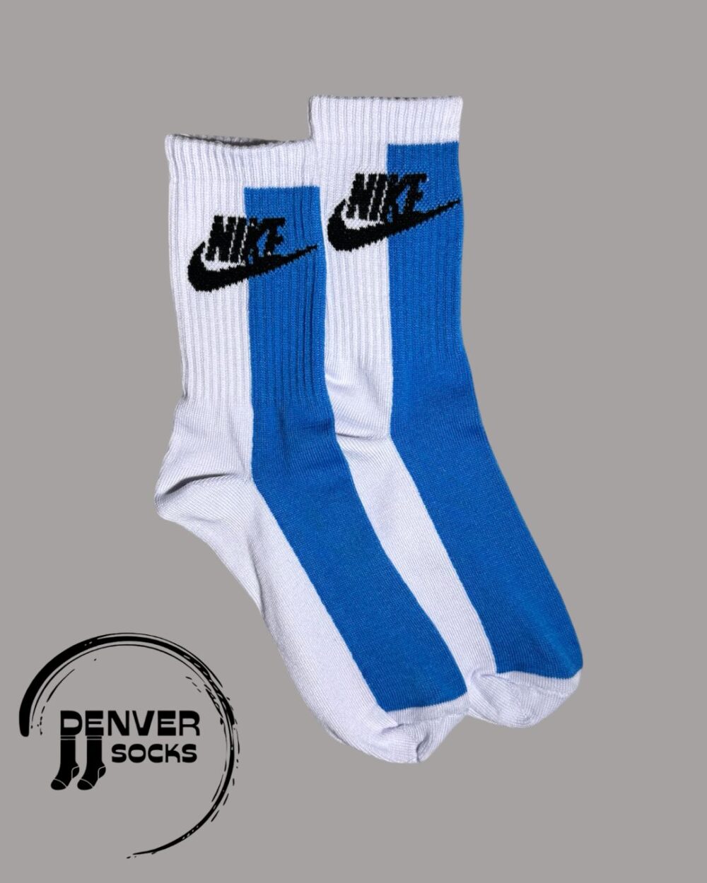 NEW NIKE - CELESTE Y BLANCA