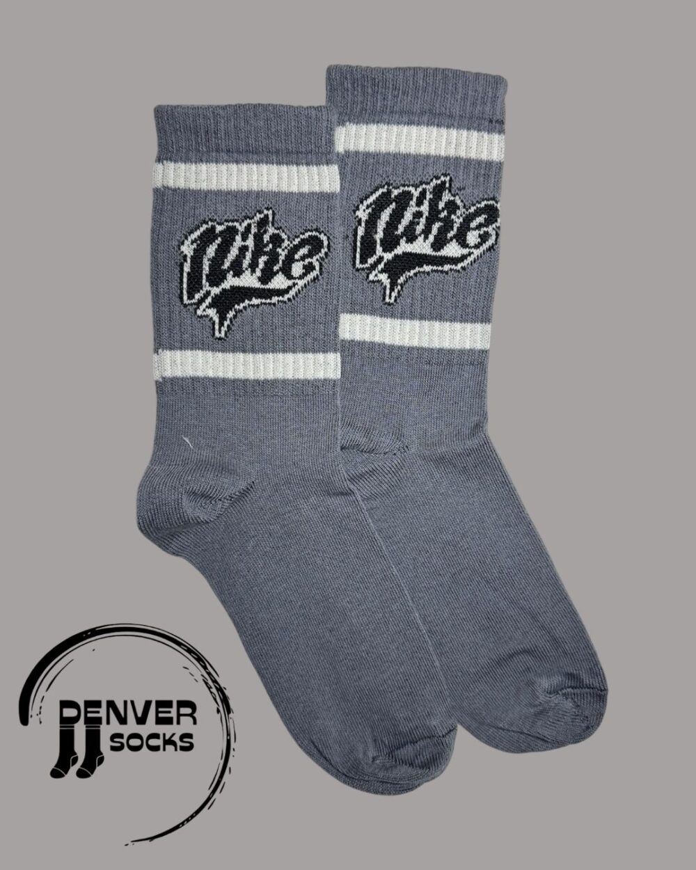 NEW NIKE LETRA RETRO - GRIS