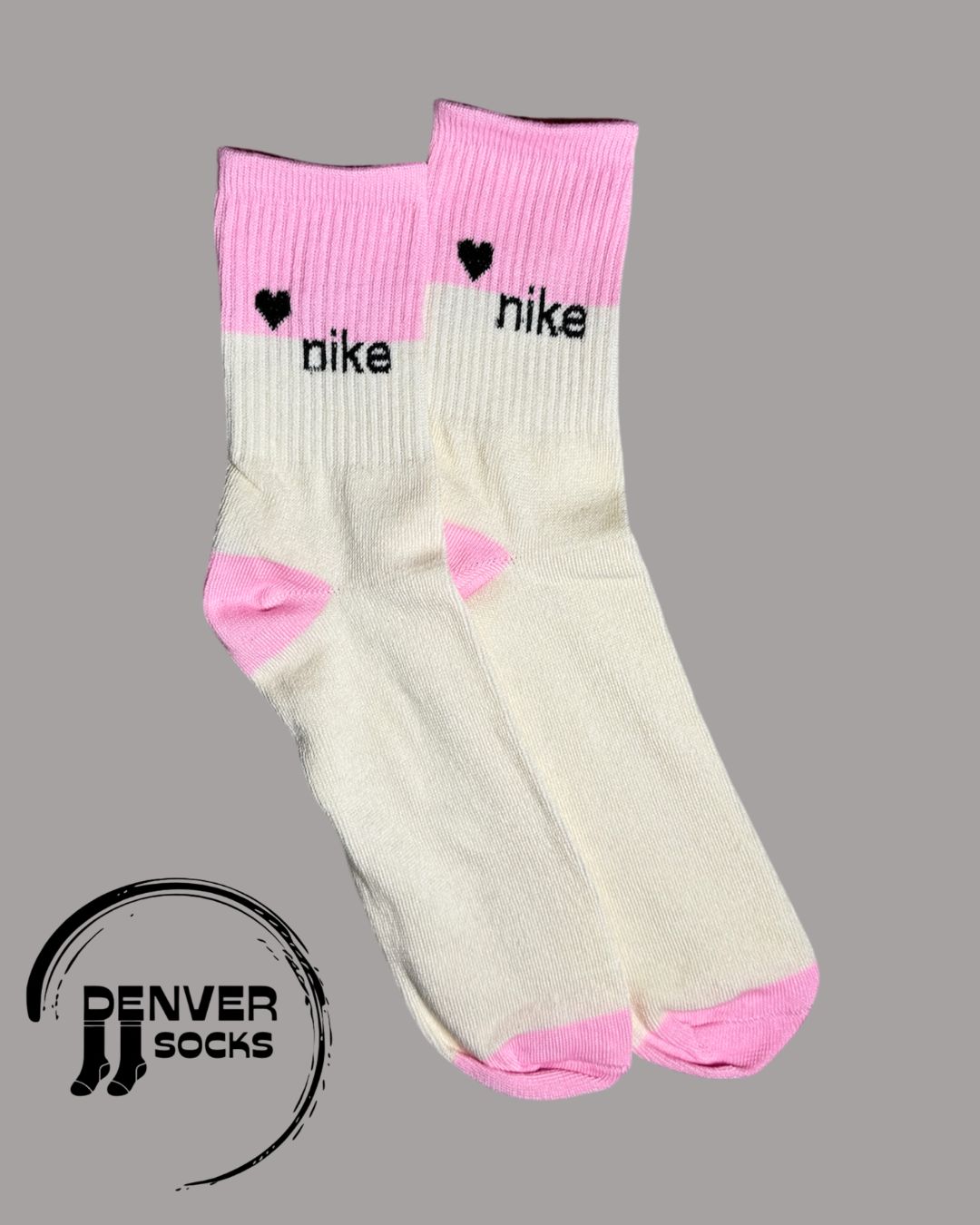 NEW NIKE PUÑO CORAZONCITO ROSA - BEIGE