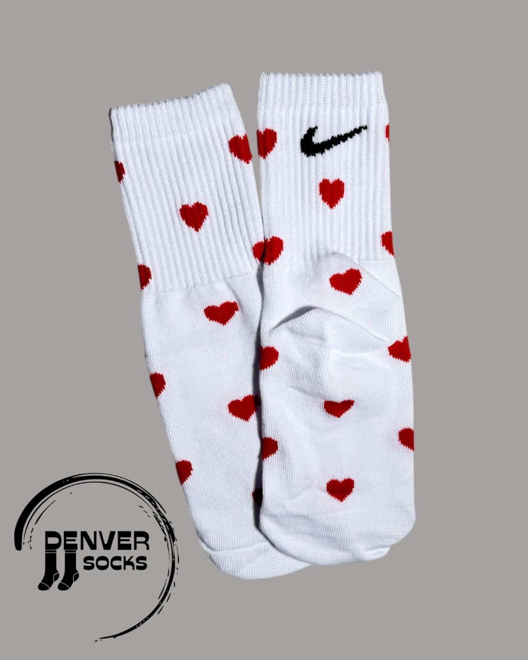 NIKE CORAZONES ROJOS - BLANCA