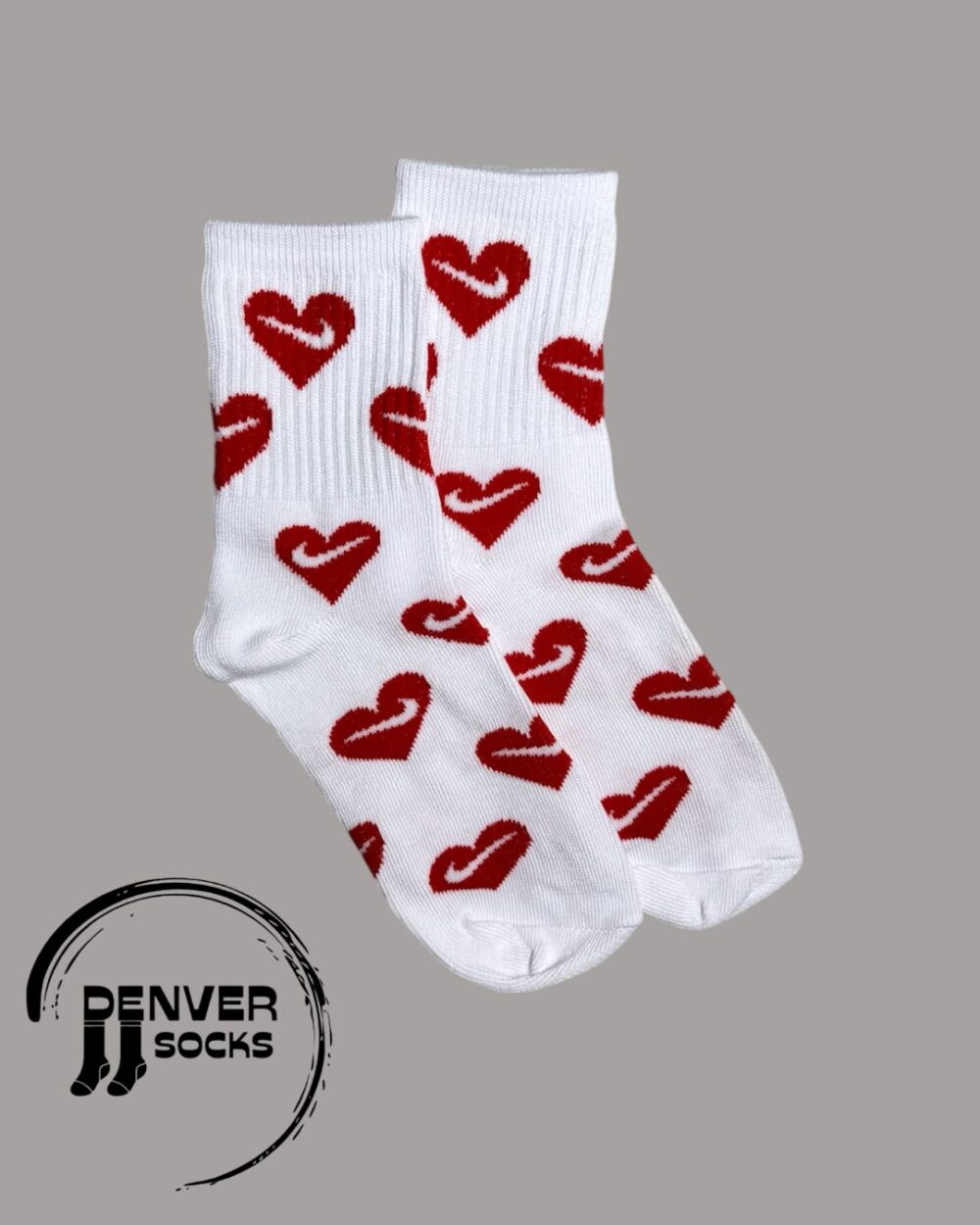 NIKE 2 CORAZONES ROJOS - BLANCA