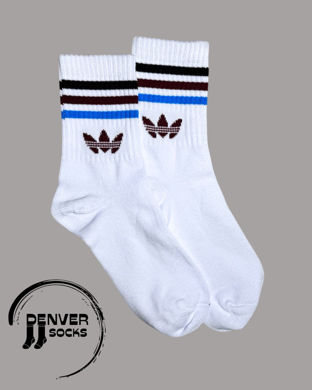ADIDAS HOJA NEGRO BORDO AZUL - BLANCA