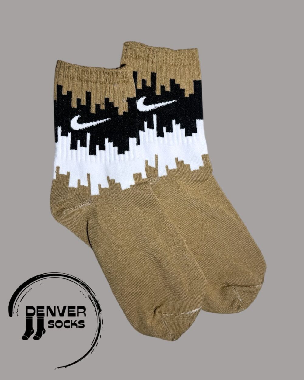 NIKE NEGRA BLANCA - MARRON
