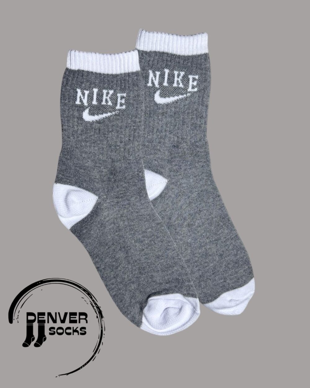 NIKE PUÑO BLANCO - GRIS