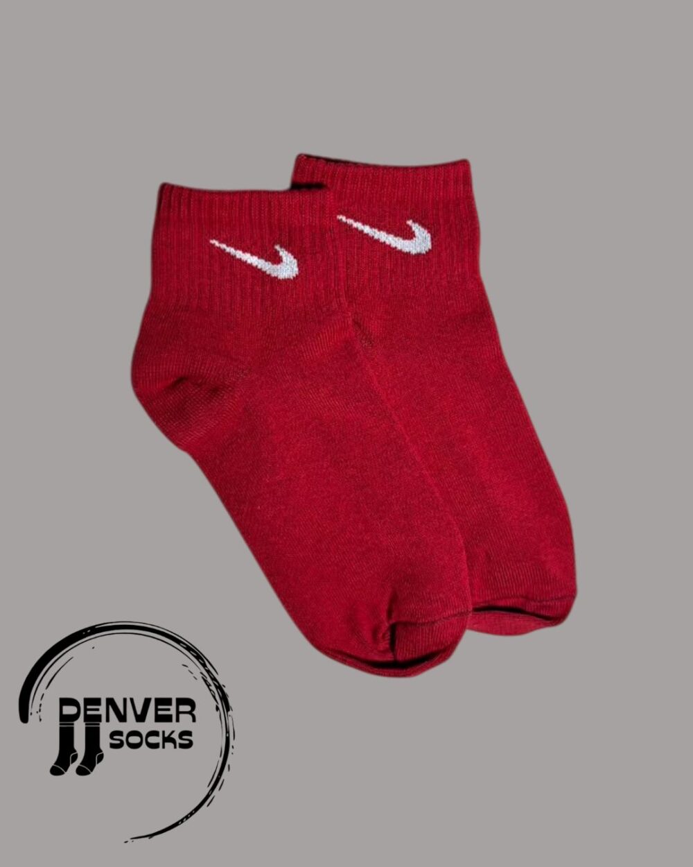 1/4 NIKE - ROJA
