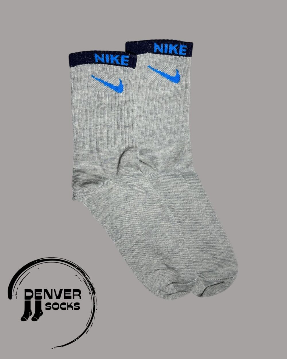 NEW NIKE PIPA Y LETRA FRANJA AZUL - GRIS